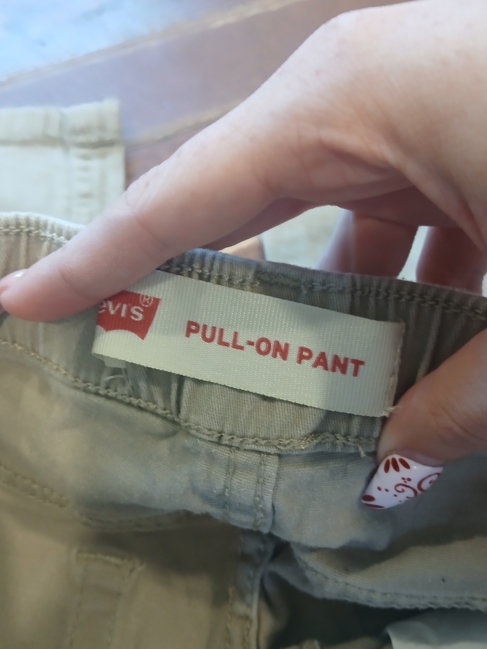 Levi's Kids Pull-On Chino Pants in Light Khaki Sz 16 Reg ( 28x30) Uniform School - Picture 3 of 7